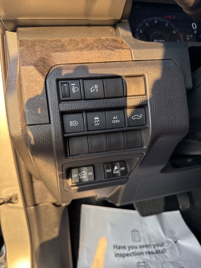 2024 Toyota Tacoma Limited - Photo 33