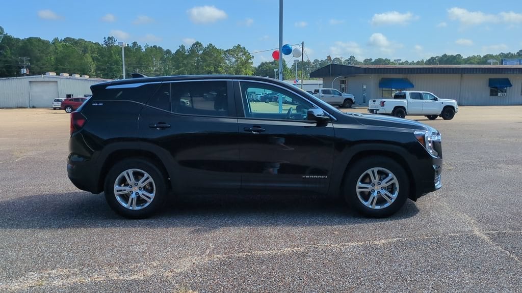 Used 2024 GMC Terrain SLE SUV