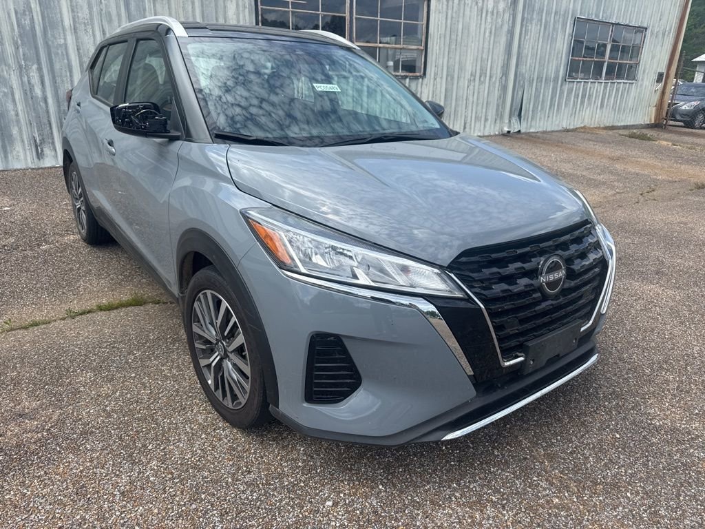 Used 2024 Nissan Kicks SV SUV