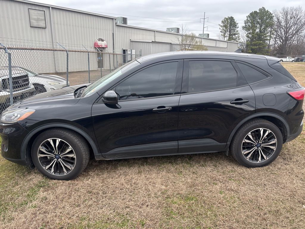 Used 2022 Ford Escape SE with VIN 1FMCU0G66NUA10619 for sale in West Point, MS