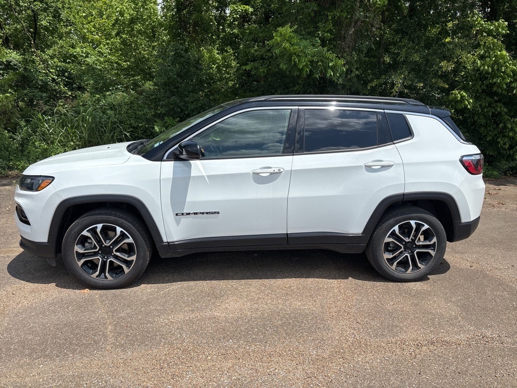 Used 2024 Jeep Compass Limited with VIN 3C4NJDCNXRT609369 for sale in West Point, MS