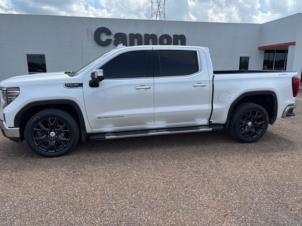 Used 2023 GMC Sierra 1500 SLT with VIN 3GTUUDED7PG255310 for sale in West Point, MS