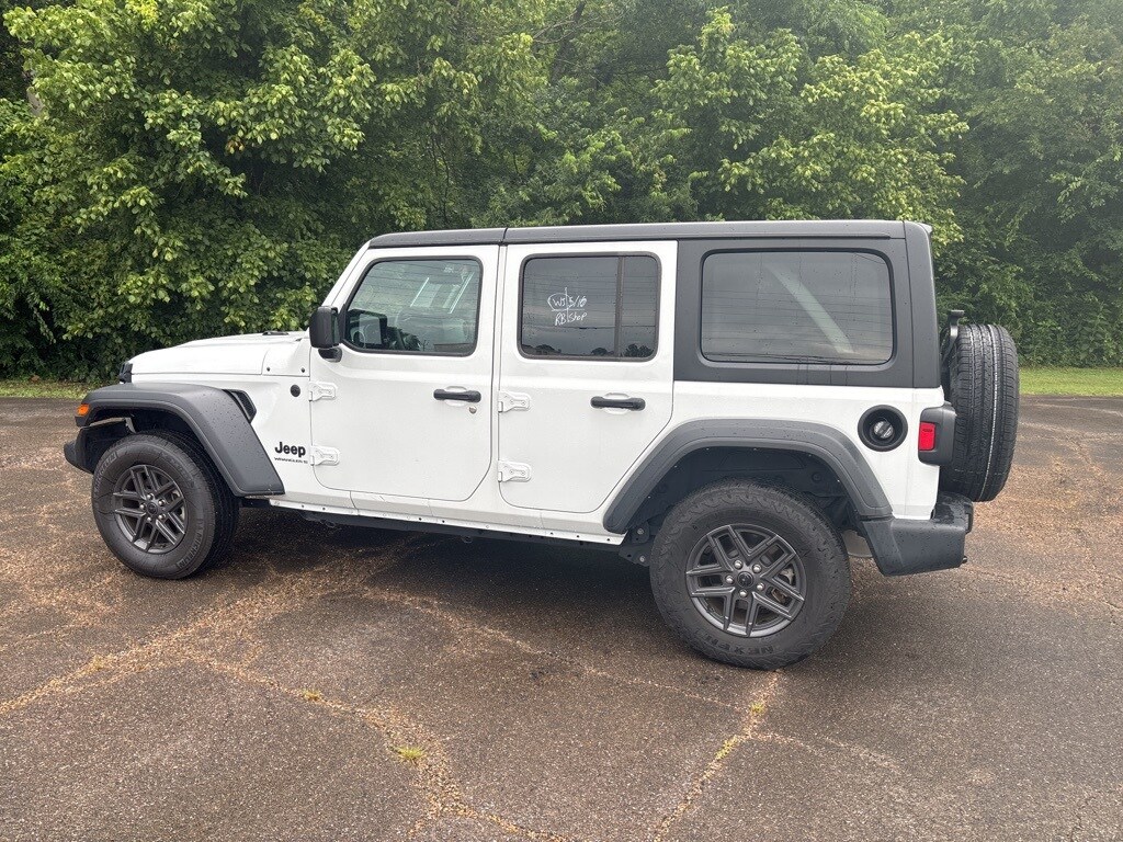 2024 Jeep Wrangler Sport S photo 3