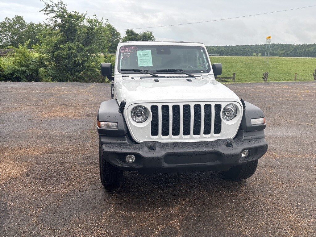 2024 Jeep Wrangler Sport S photo 4