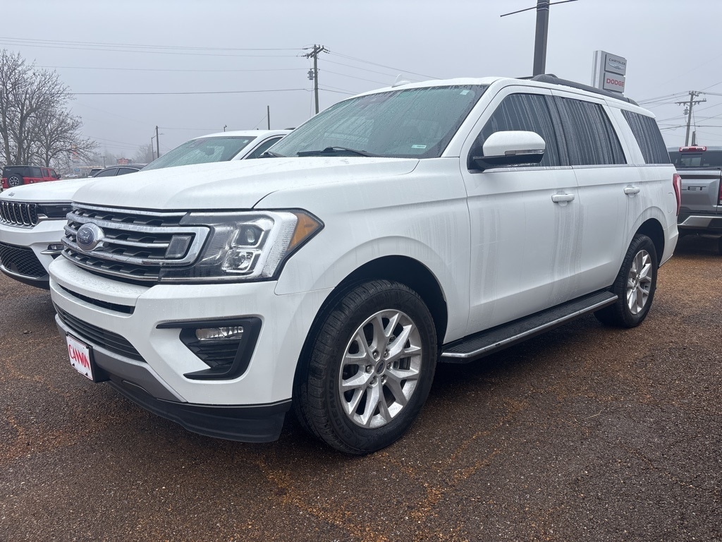 2021 Ford Expedition XLT's photo