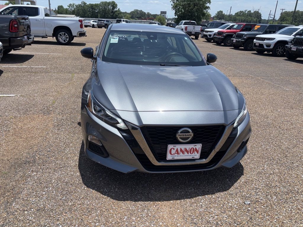 Used 2022 Nissan Altima 2.5 SR Sedan