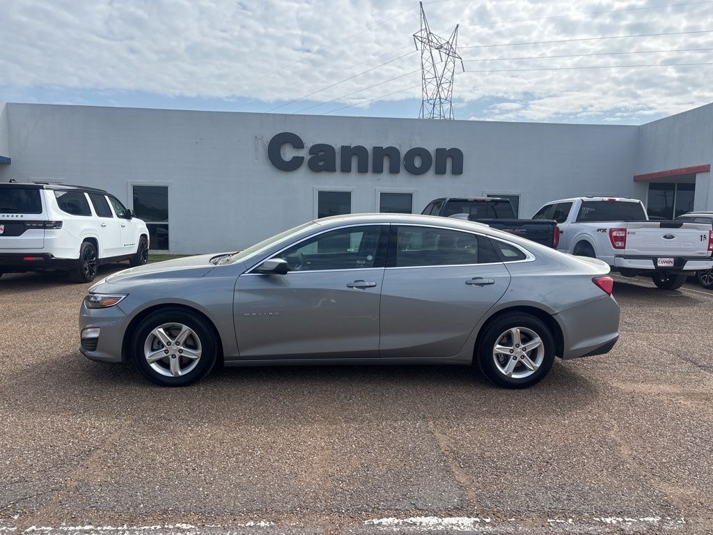 Used 2024 Chevrolet Malibu LT Sedan