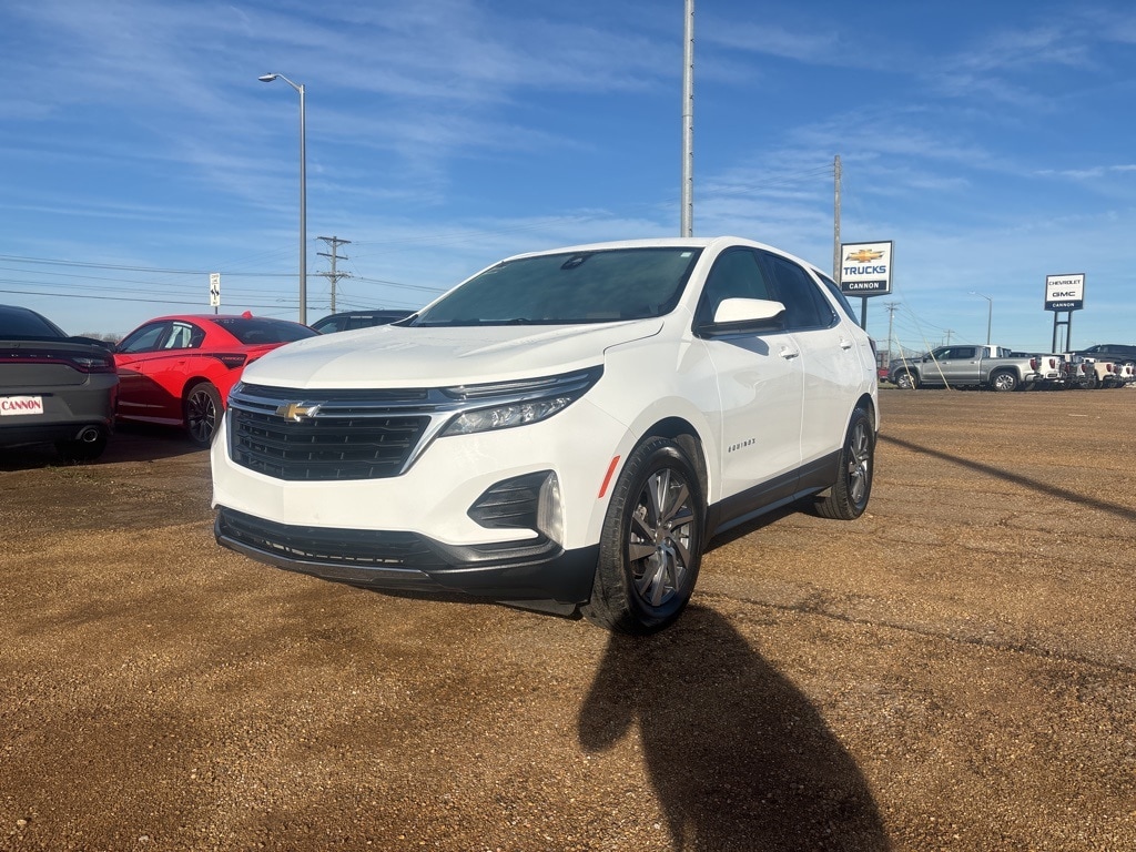 2023 Chevrolet Equinox LT's photo