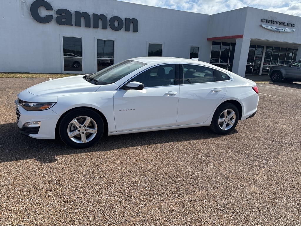 Used 2024 Chevrolet Malibu LT Sedan
