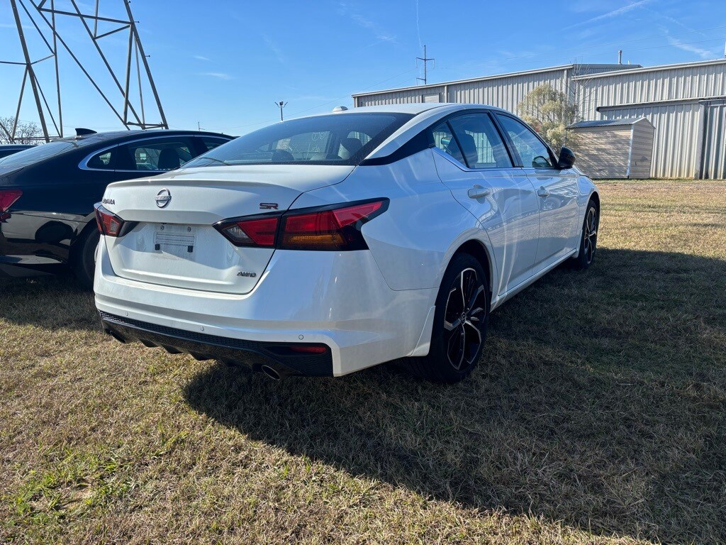 Used 2025 Nissan Altima 2.5 SR Sedan