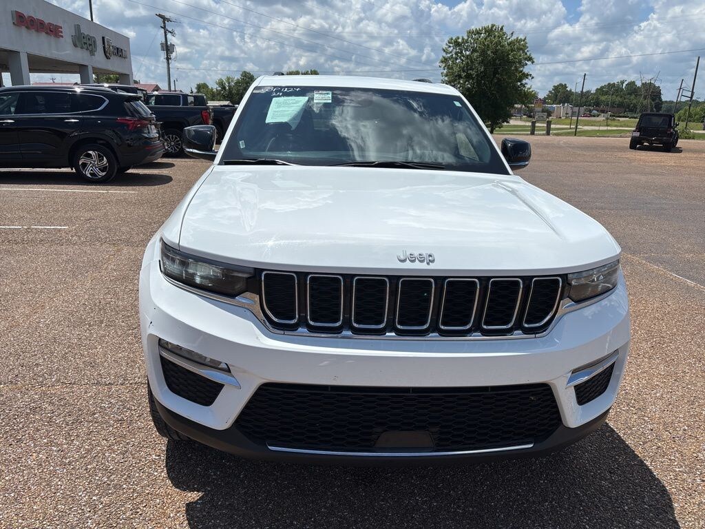 Used 2024 Jeep Grand Cherokee Limited SUV