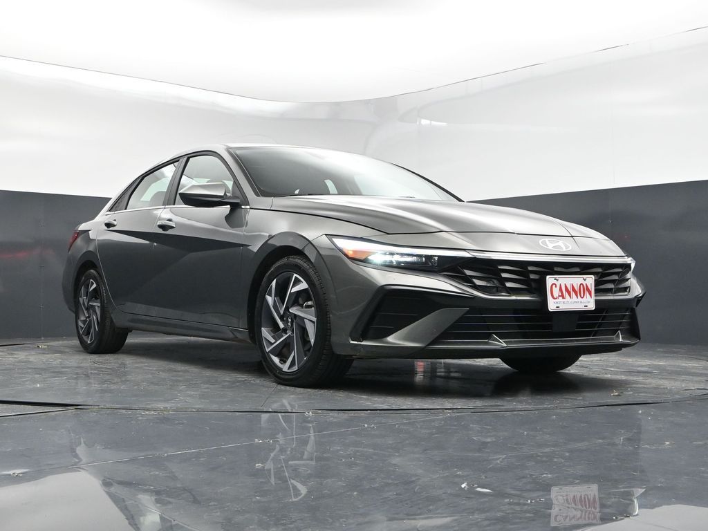 2025 Hyundai Elantra SEL - Photo 27