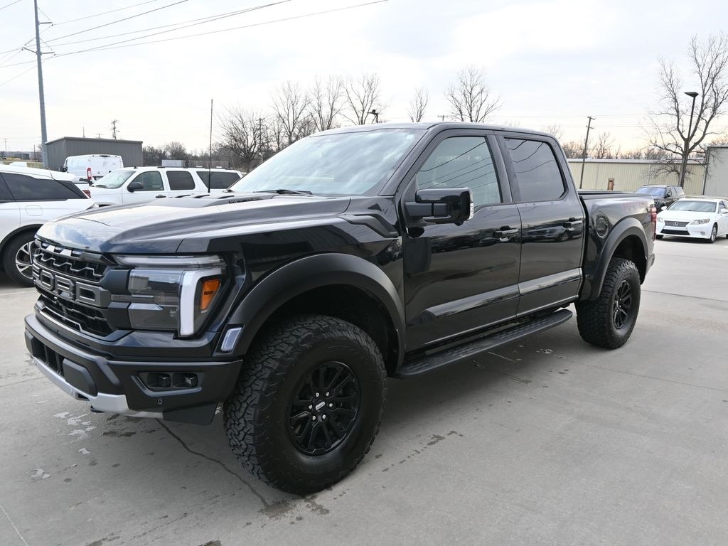 2025 Ford F-150 Raptor's photo