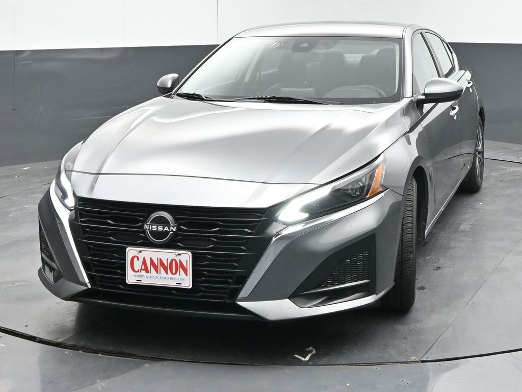 2023 Nissan Altima 2.5 SV photo 3