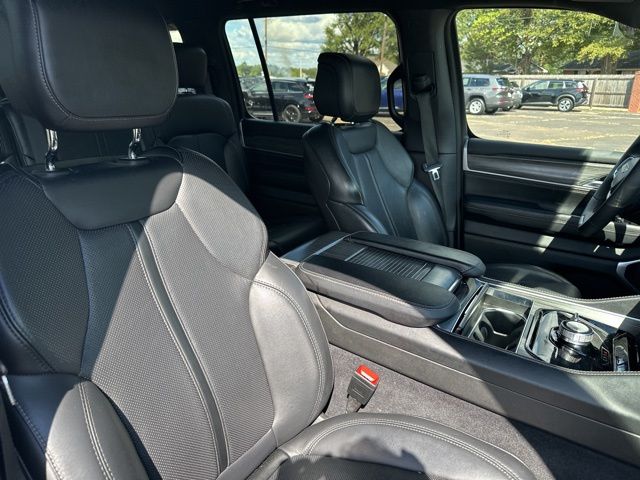 2024 Jeep Wagoneer Series II - Photo 22