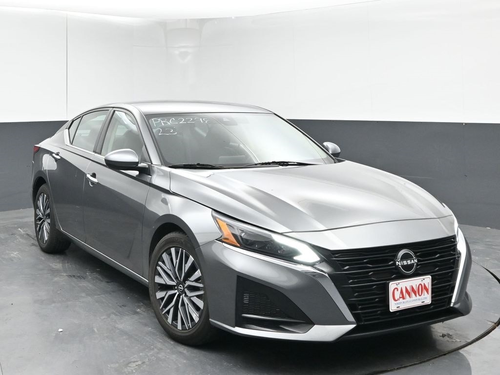 Used 2023 Nissan Altima SV with VIN 1N4BL4DVXPN378293 for sale in Cleveland, MS