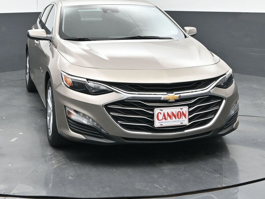 2023 Chevrolet Malibu 1LT photo 3