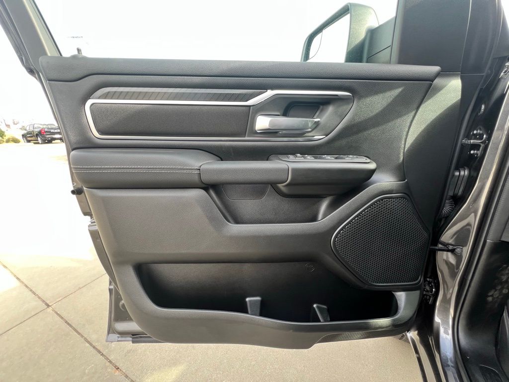 2026 RAM 1500 Big Horn/Lone Star - Photo 12