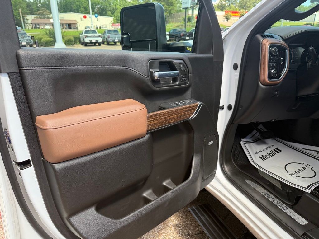 Used 2023 Chevrolet Silverado 3500HD High Country Truck