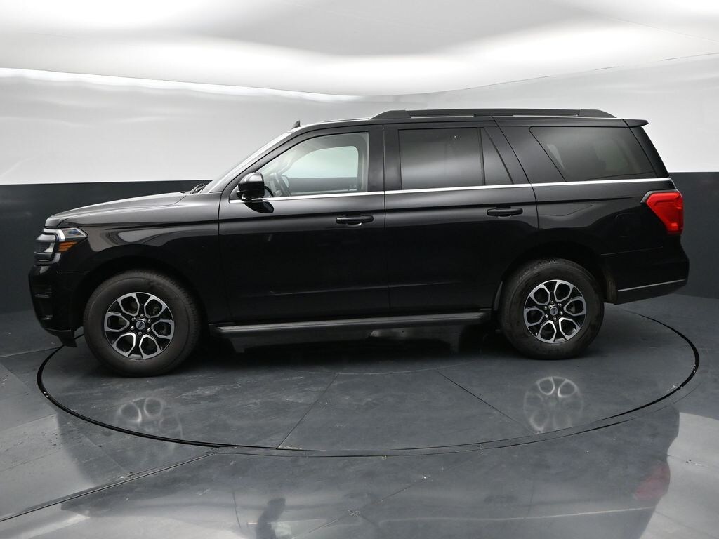 Used 2024 Ford Expedition XLT SUV