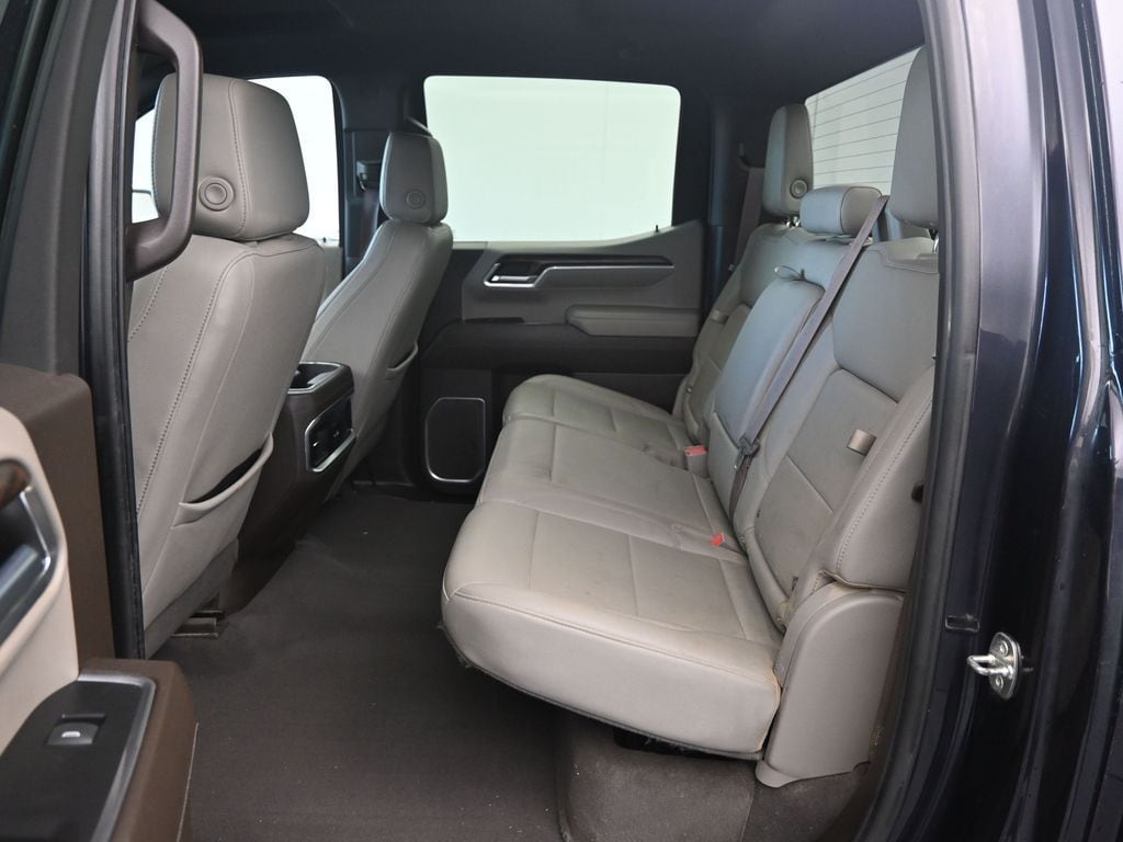 2023 GMC Sierra 1500 SLT - Photo 12