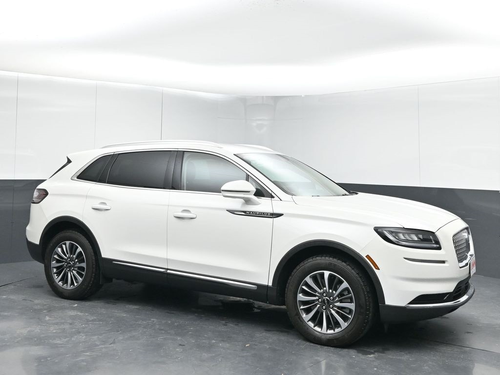 2023 Lincoln Nautilus Base's photo