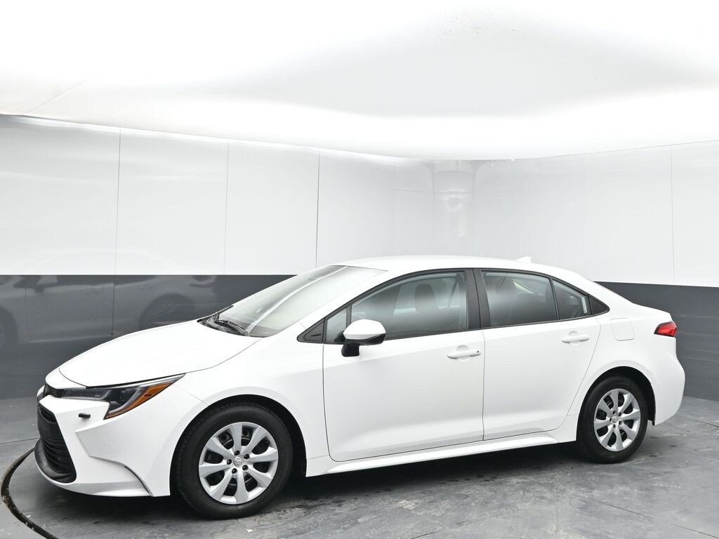 Used 2024 Toyota Corolla LE Sedan