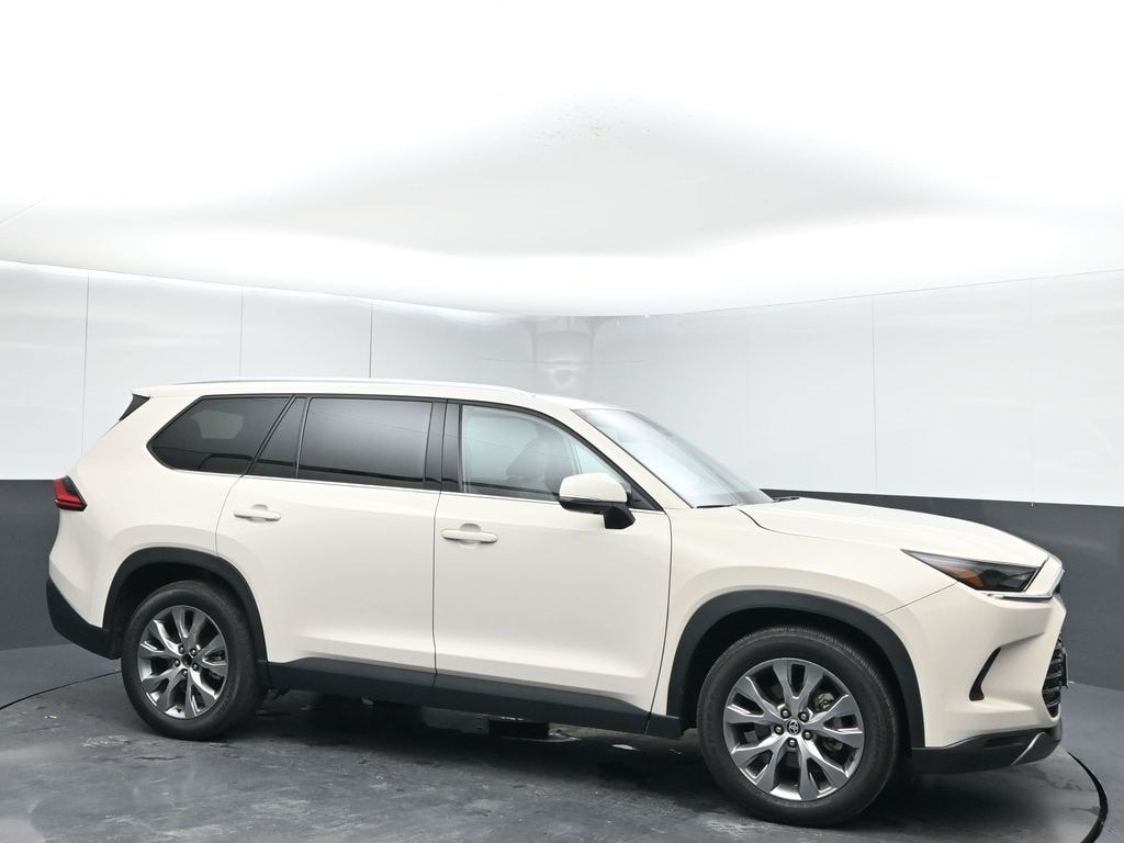 2024 Toyota Grand Highlander Limited's photo