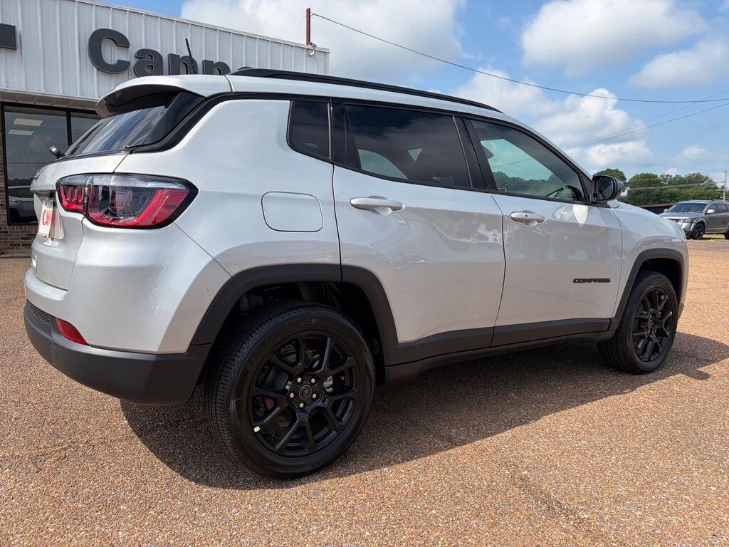 New 2026 Jeep Compass Latitude Sport Utility