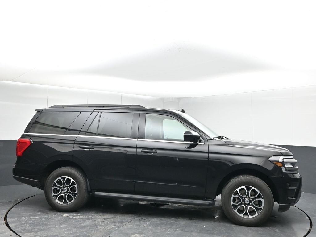 Used 2024 Ford Expedition XLT SUV