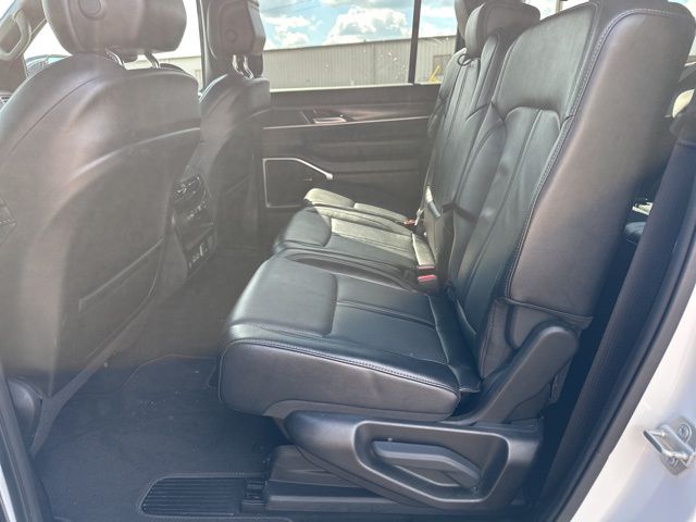 2024 Jeep Wagoneer Series II - Photo 19