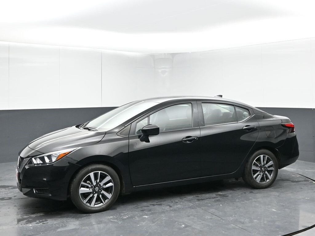 2022 Nissan Versa 1.6 SV photo 4