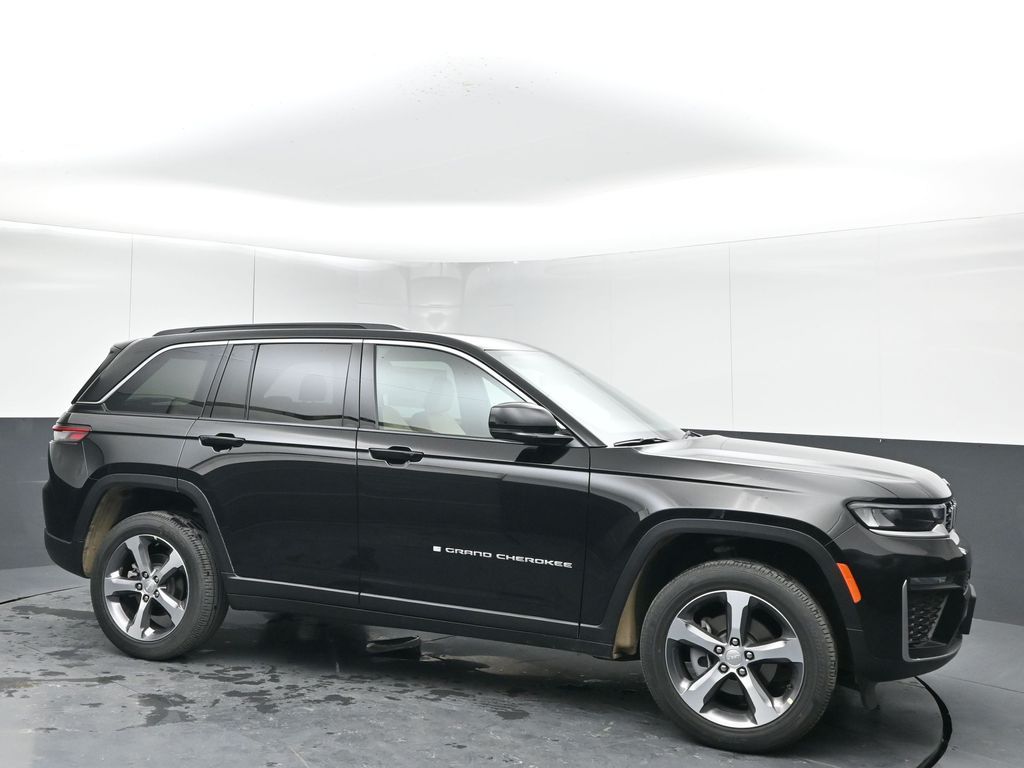 2026 Jeep Grand Cherokee Sport Utility 