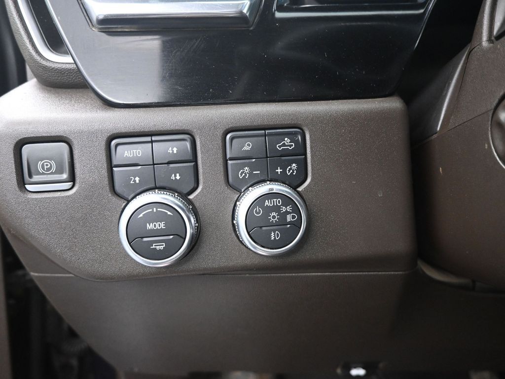 2023 GMC Sierra 1500 SLT - Photo 17