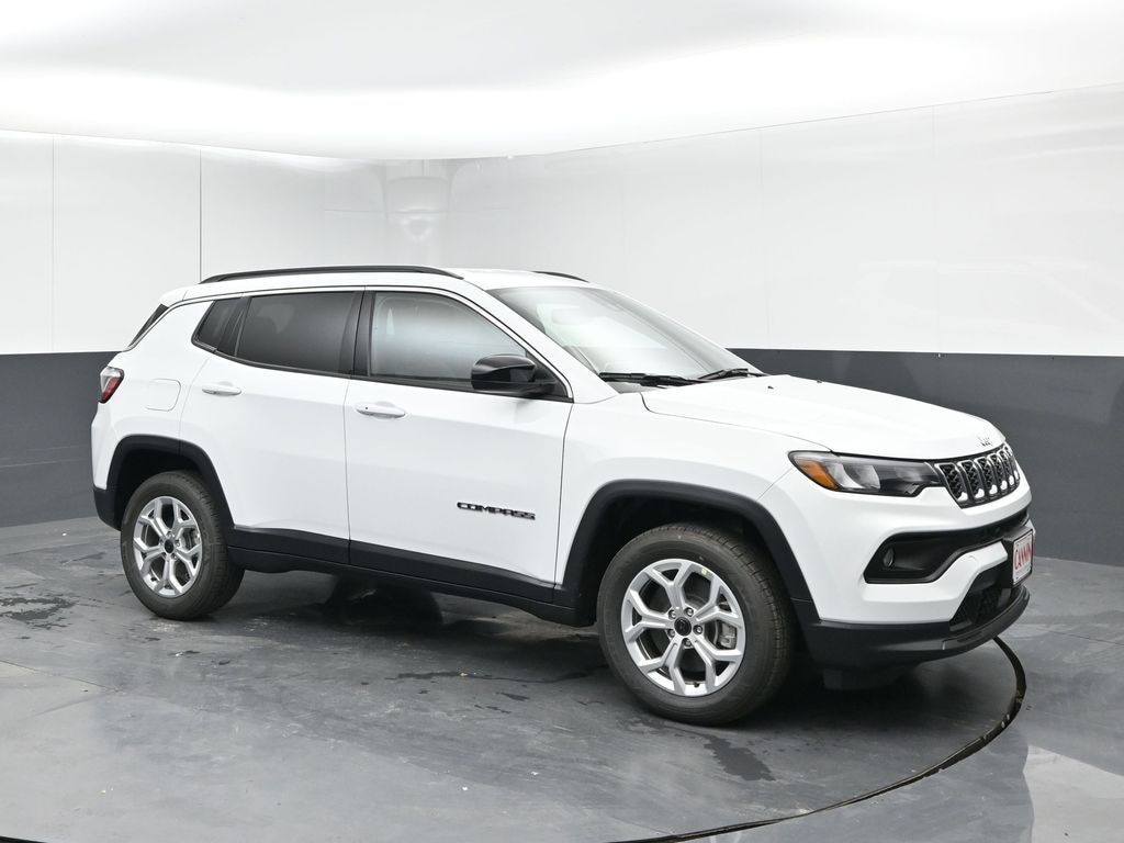Used 2025 Jeep Compass Latitude SUV