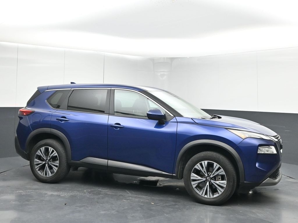 2023 Nissan Rogue SV's photo