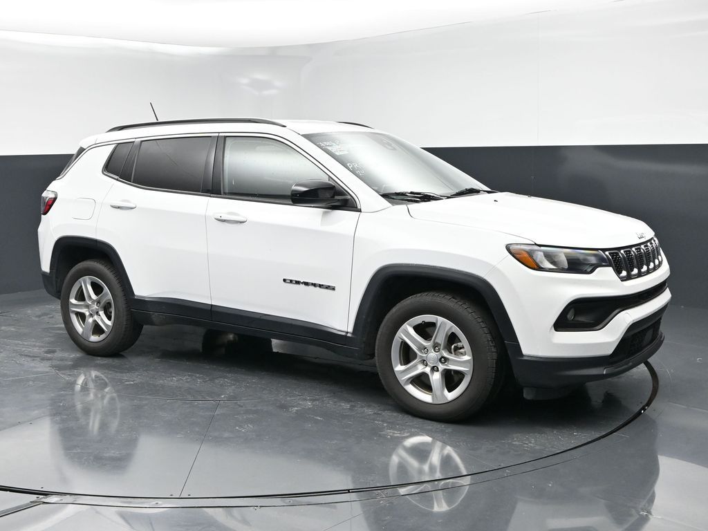 2024 Jeep Compass Latitude 4X4's photo