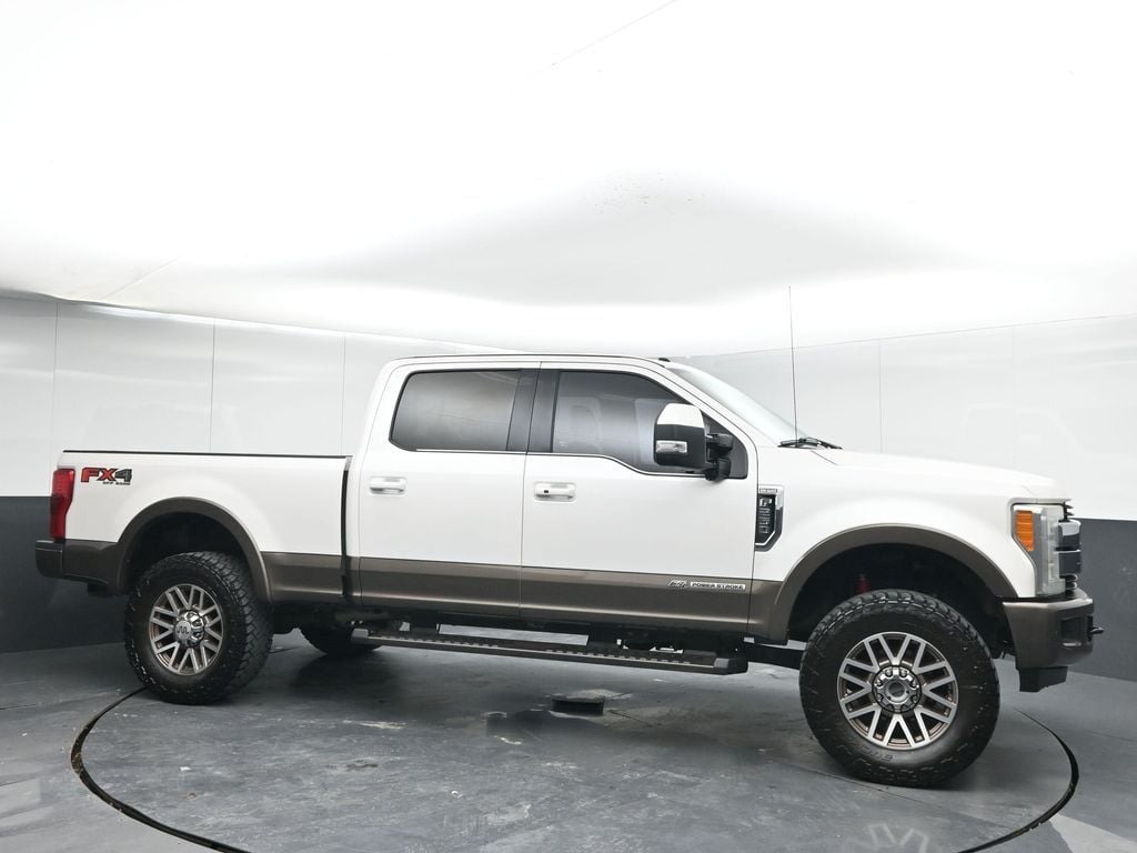 2017 Ford F-250 Super Duty Lariat