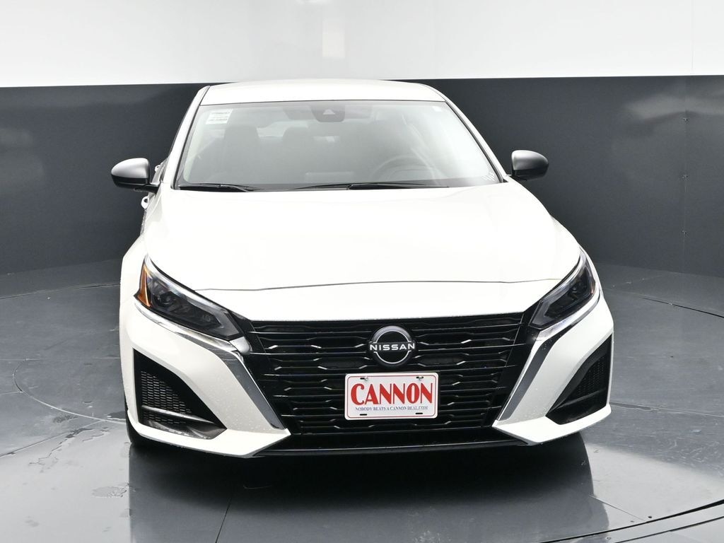 Used 2025 Nissan Altima 2.5 SV Sedan