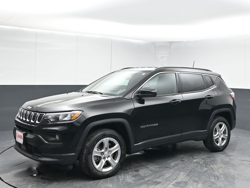 2024 Jeep Compass Latitude photo 4