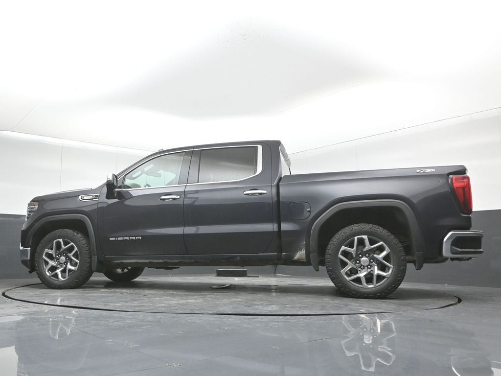 2023 GMC Sierra 1500 SLT - Photo 30