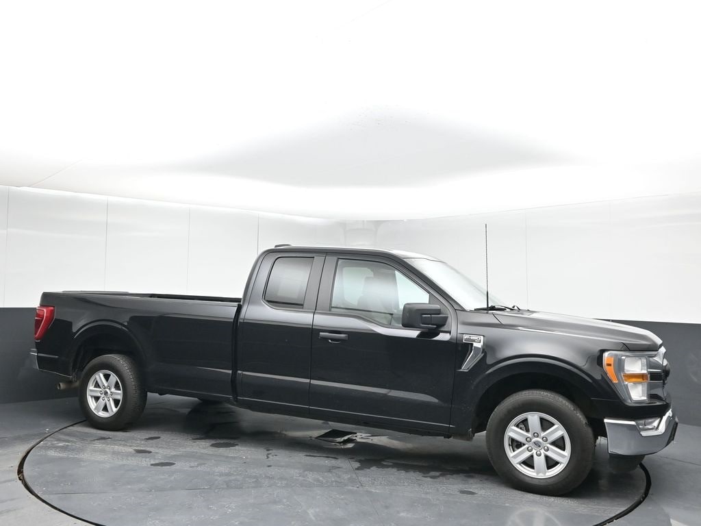 2022 Ford F-150 XLT's photo