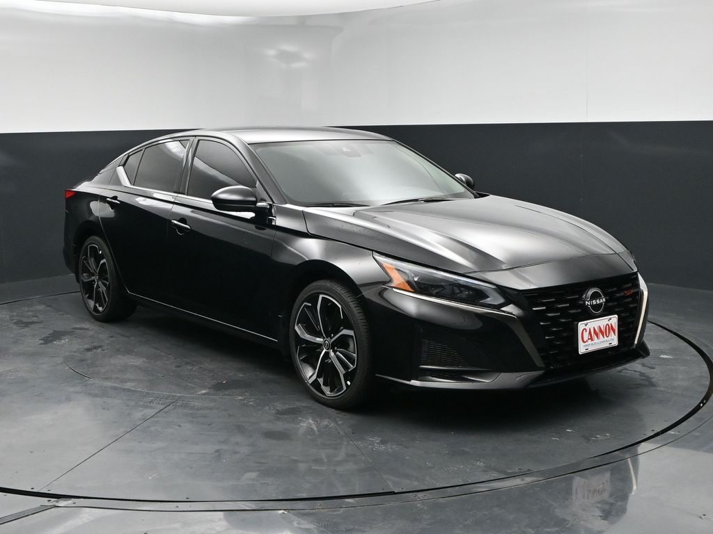 Used 2024 Nissan Altima 2.5 SR Sedan