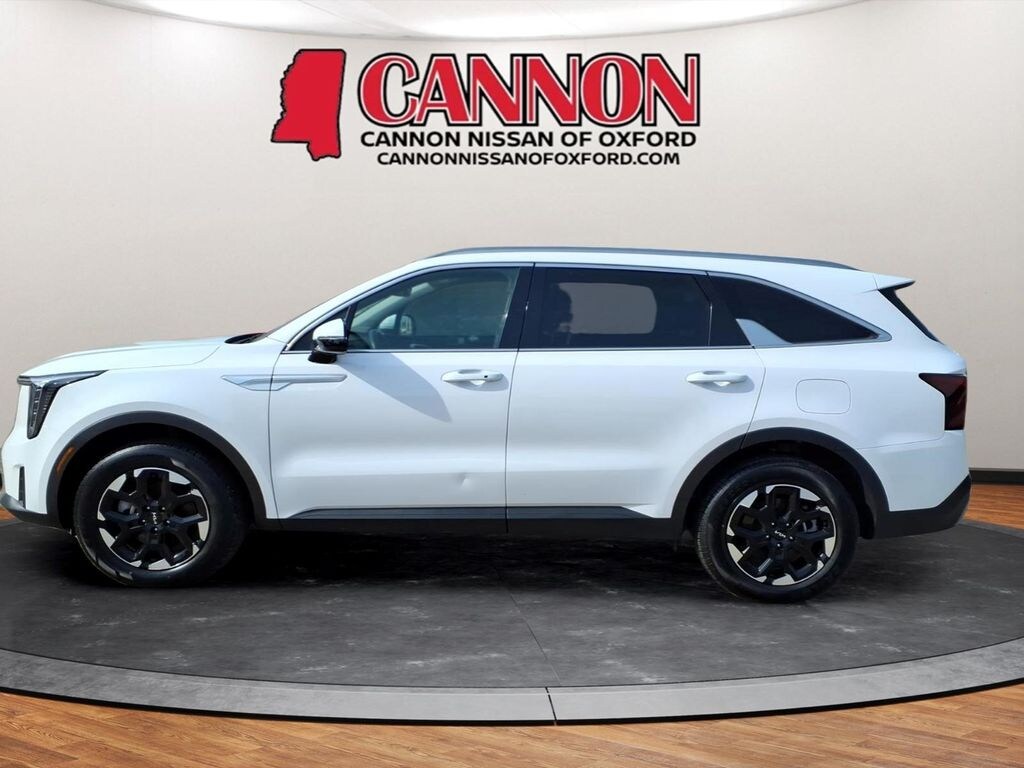 Used 2024 Kia Sorento S SUV