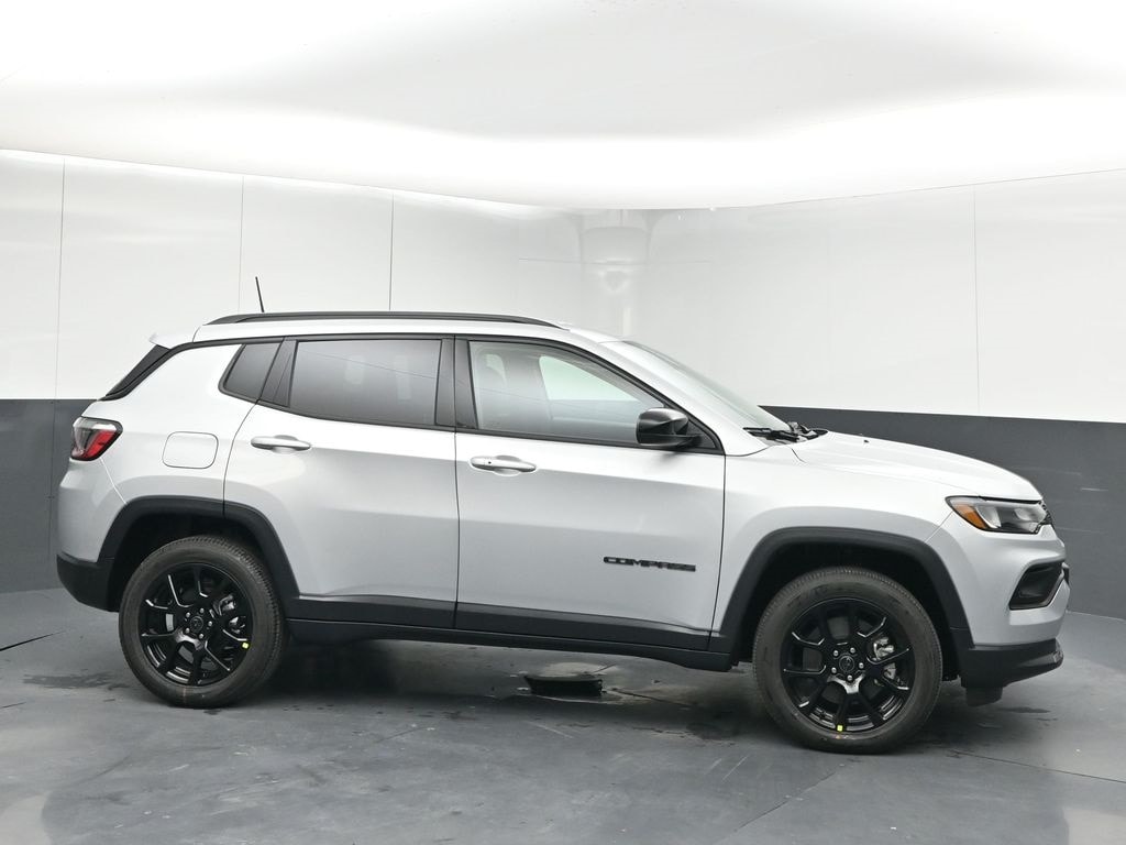 2026 Jeep Compass Altitude's photo