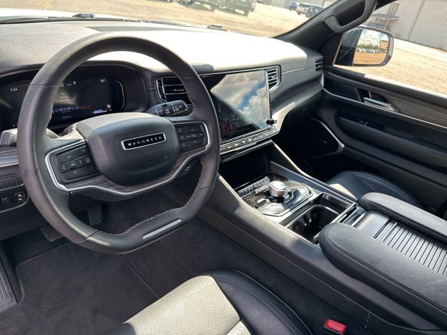 2024 Jeep Wagoneer Series II - Photo 17