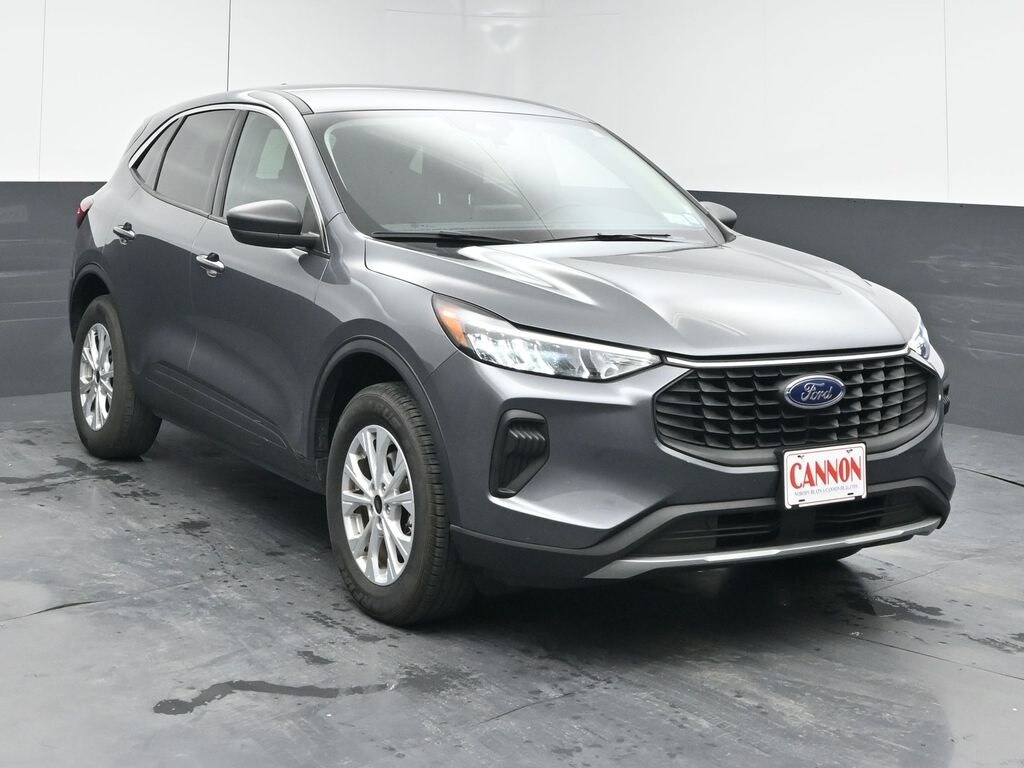 2024 Ford Escape Active photo 2