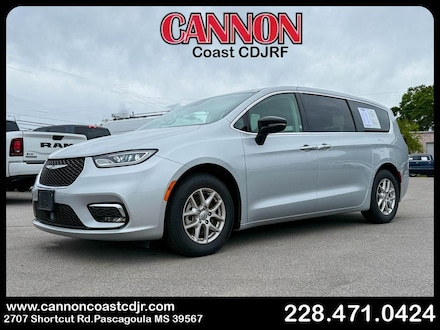 2024 Chrysler Pacifica Touring L Minivan/Van