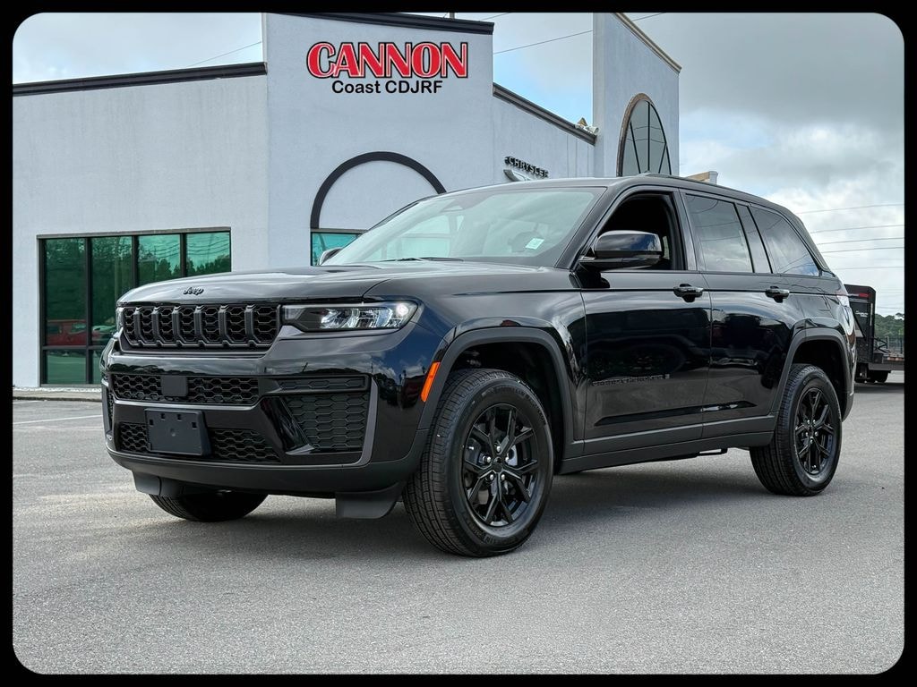 New 2026 Jeep Grand Cherokee Laredo Altitude Sport Utility