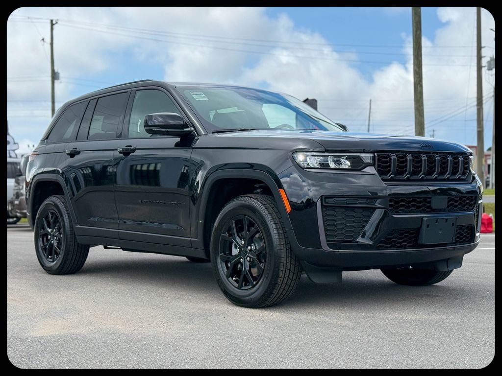 New 2026 Jeep Grand Cherokee Laredo Altitude Sport Utility